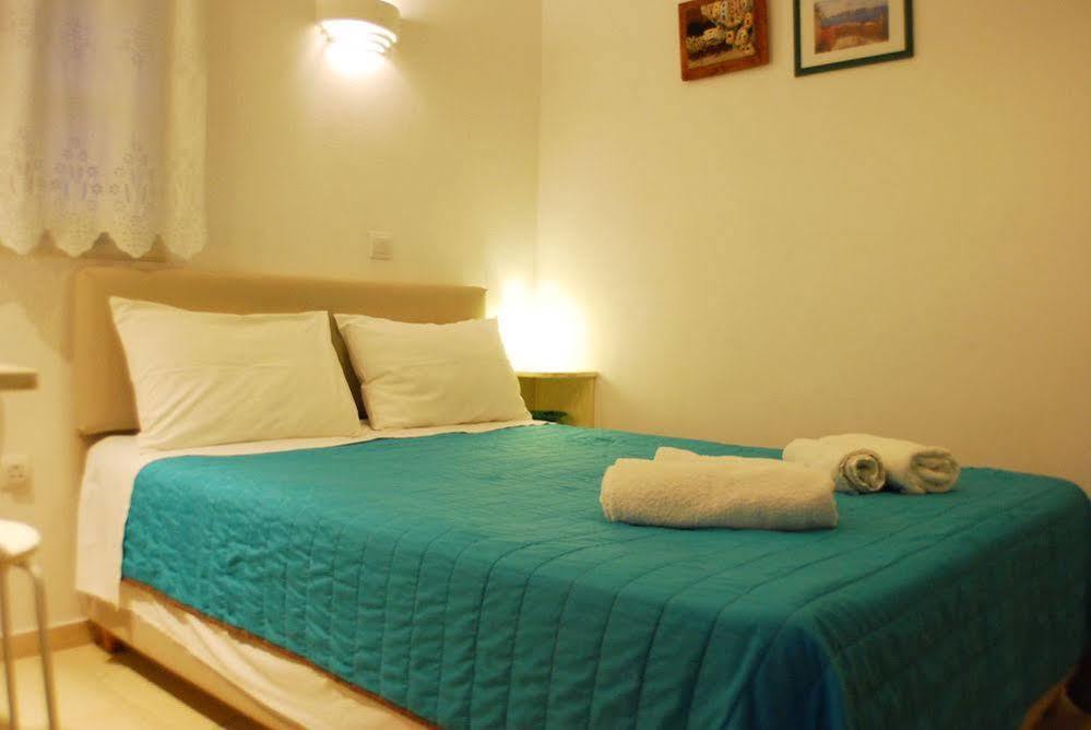 Aretousa Apart Otel Perissa (Santorini)