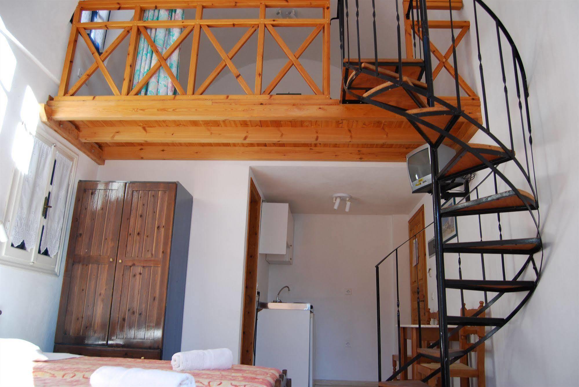 Apart Otel Aretousa